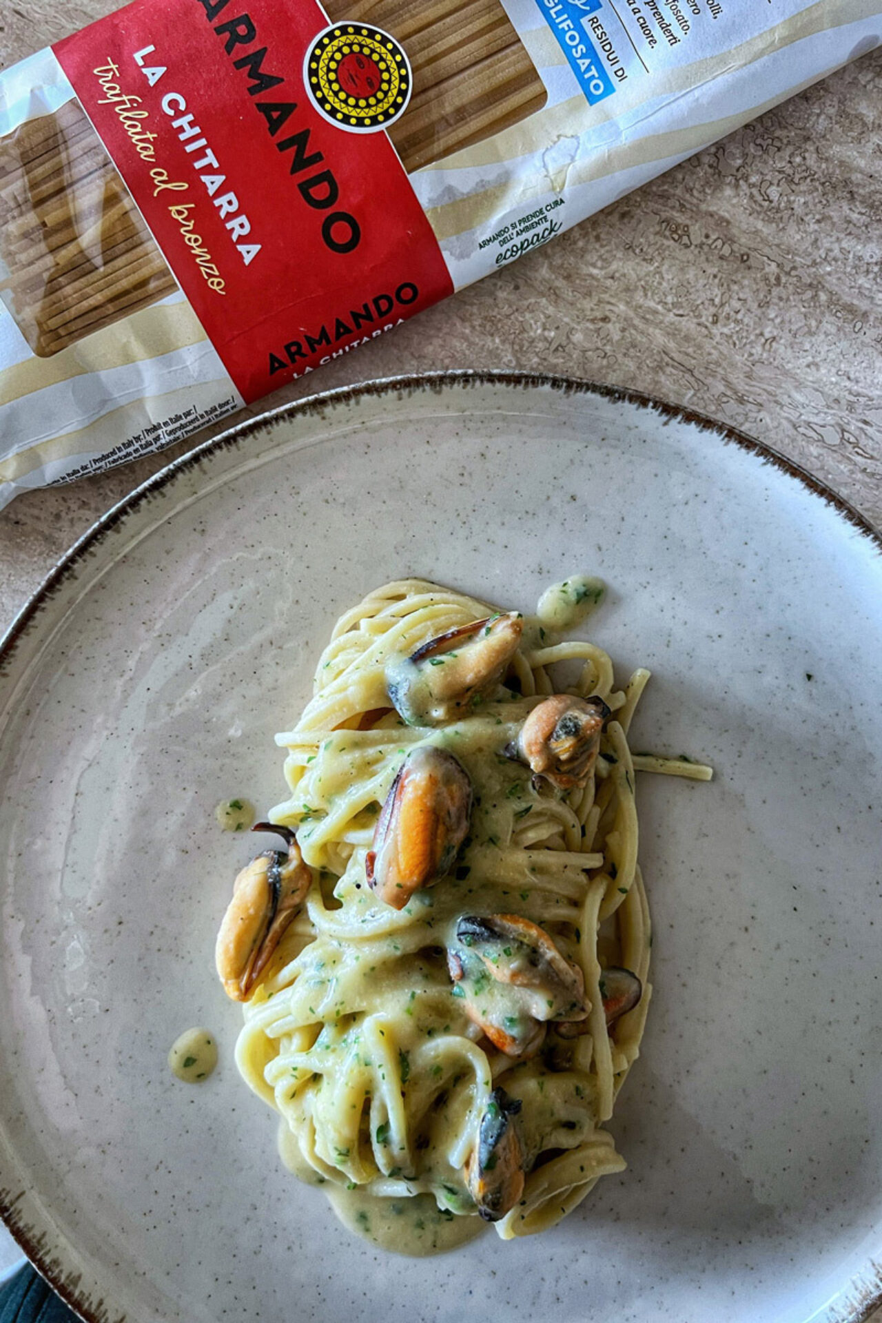 Chitarra con ceci e cozze