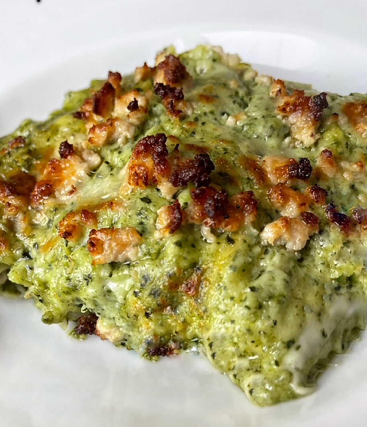 Lasagne al pesto di cavolo nero con provola e salsiccia