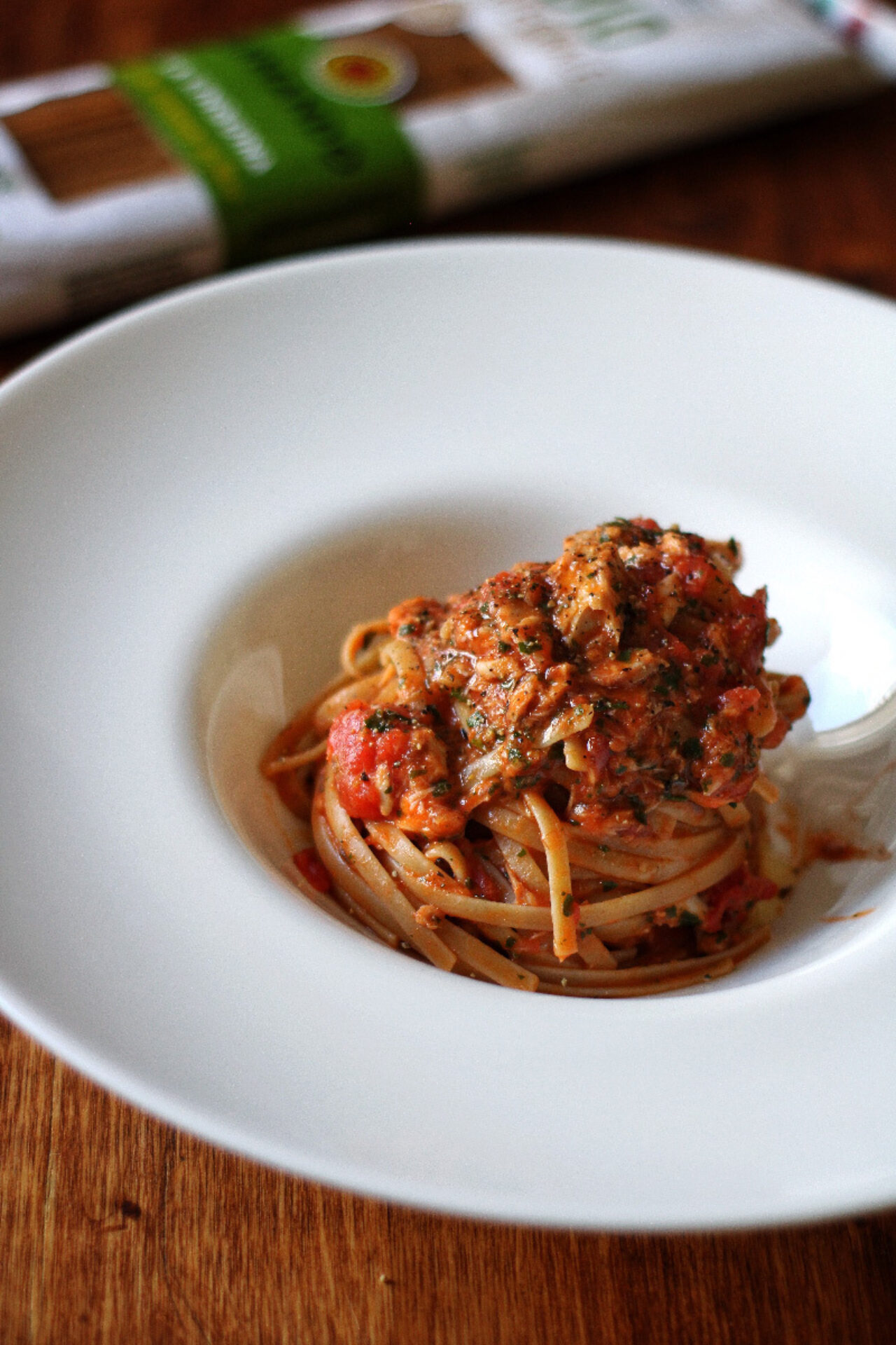 Linguine integrali al sughetto di sgombro