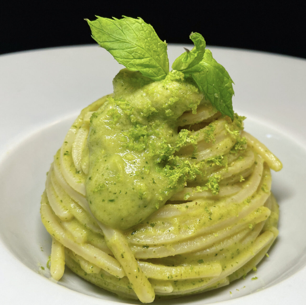 Pasta Armando Chitarra with zucchini, mint and lime