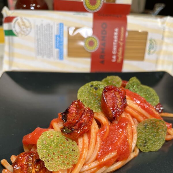 Pasta al doppio pomodoro con corallo al basilico