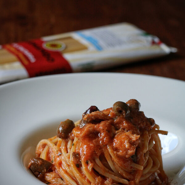Spaghetti al tonno "svuota-dispensa"