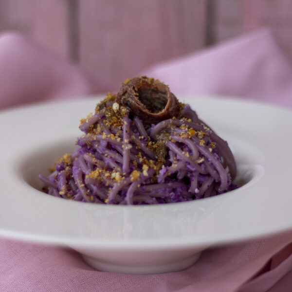 Spaghetti mit Rotkohl mit Sardellen